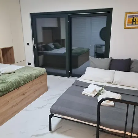 펜션 Botanica House Krk 니바이스