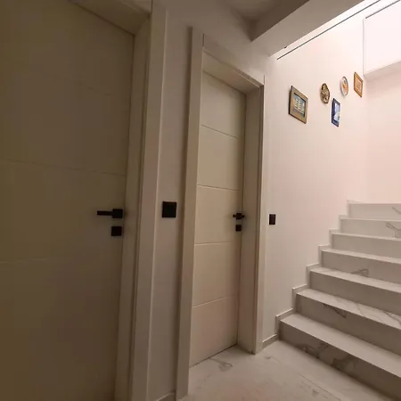 펜션 Botanica House Krk 니바이스